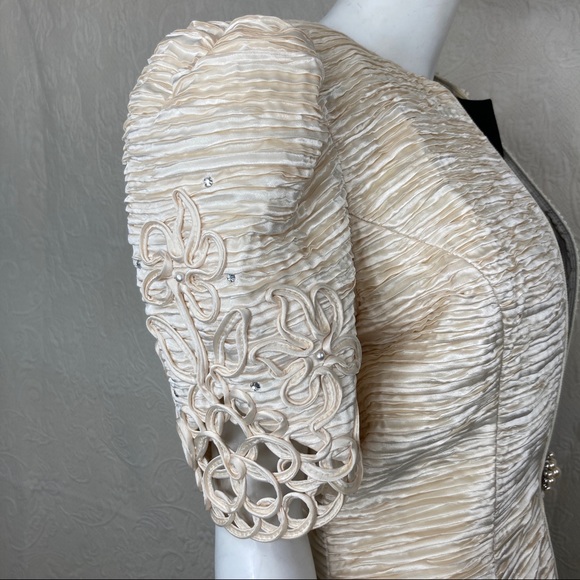 Vintage ILGWU Karen Lawrence by Matthew Fortuny Pleat Formal Jacket - Picture 3 of 14